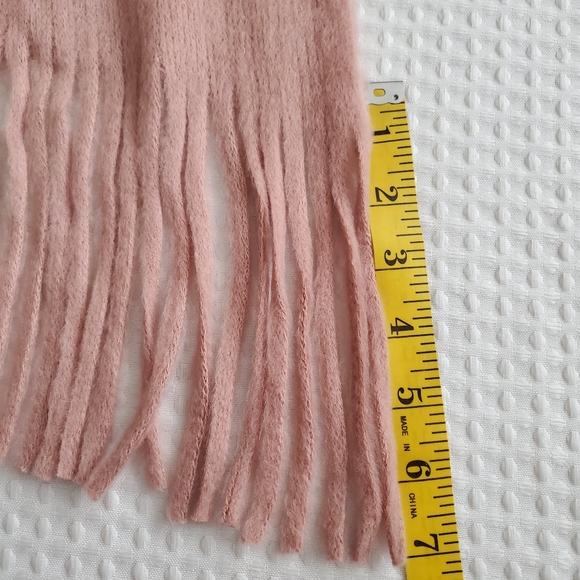 Steven Madden gradient blush knit scarf - Picture 3 of 5
